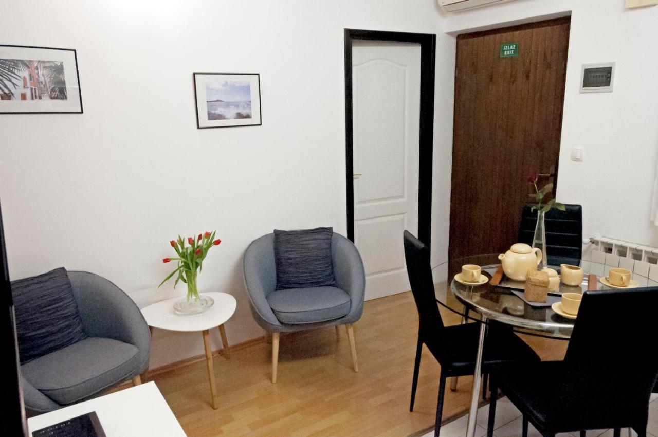 Apartment Rosa 1 Rovinj Exterior photo